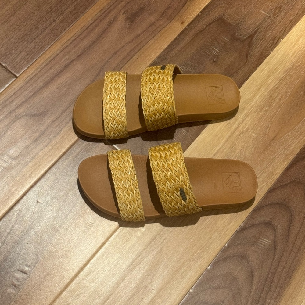 Reef slip on sandals
